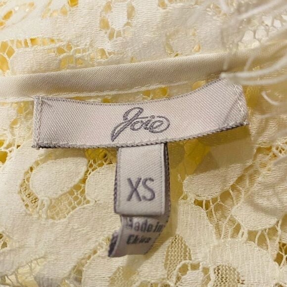 Joie Elvia Lace Button-Back Top Size XS - Picture 5 of 8